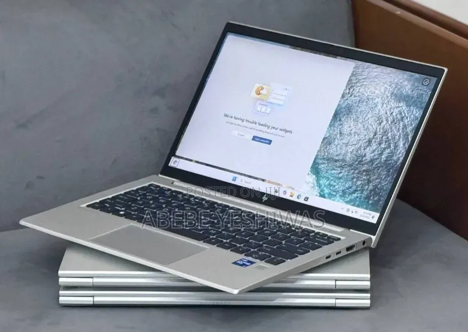 New Laptop HP EliteBook 830 G8 16GB Intel Core i7 SSD 512GB