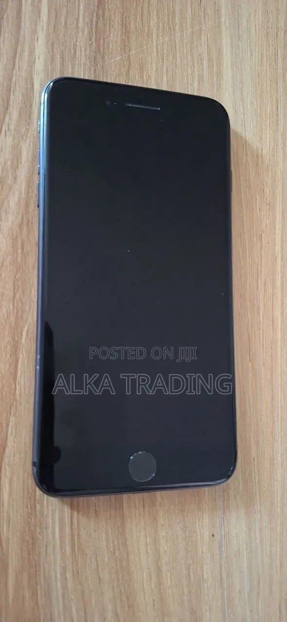 Apple iPhone 8 Plus 64 GB Black