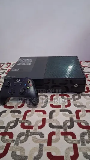 Xbox One With 1 Controller