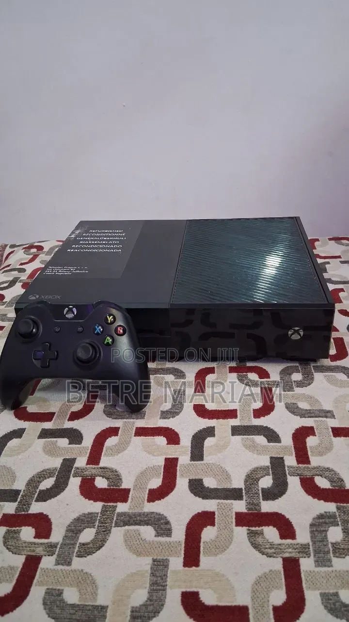 Xbox One With 1 Controller