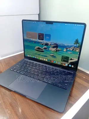 New Laptop Apple MacBook 8GB Apple M2 SSD 256GB