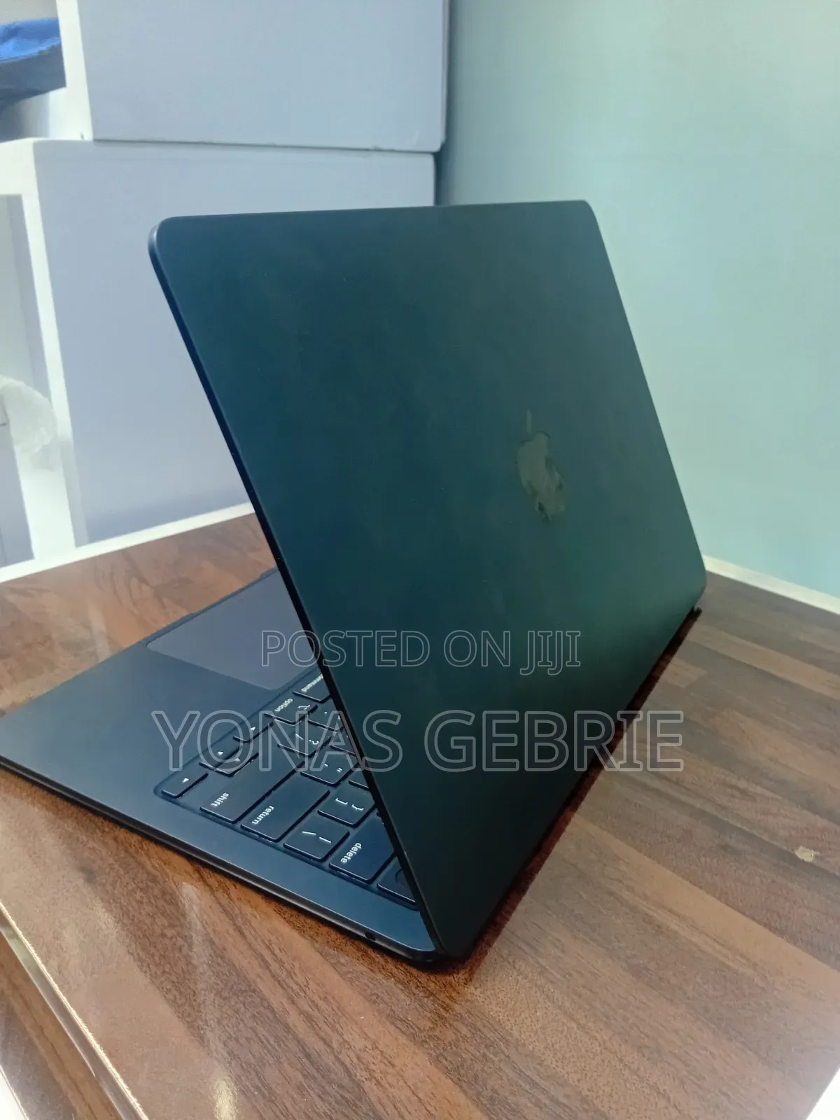 New Laptop Apple MacBook 8GB Apple M2 SSD 256GB
