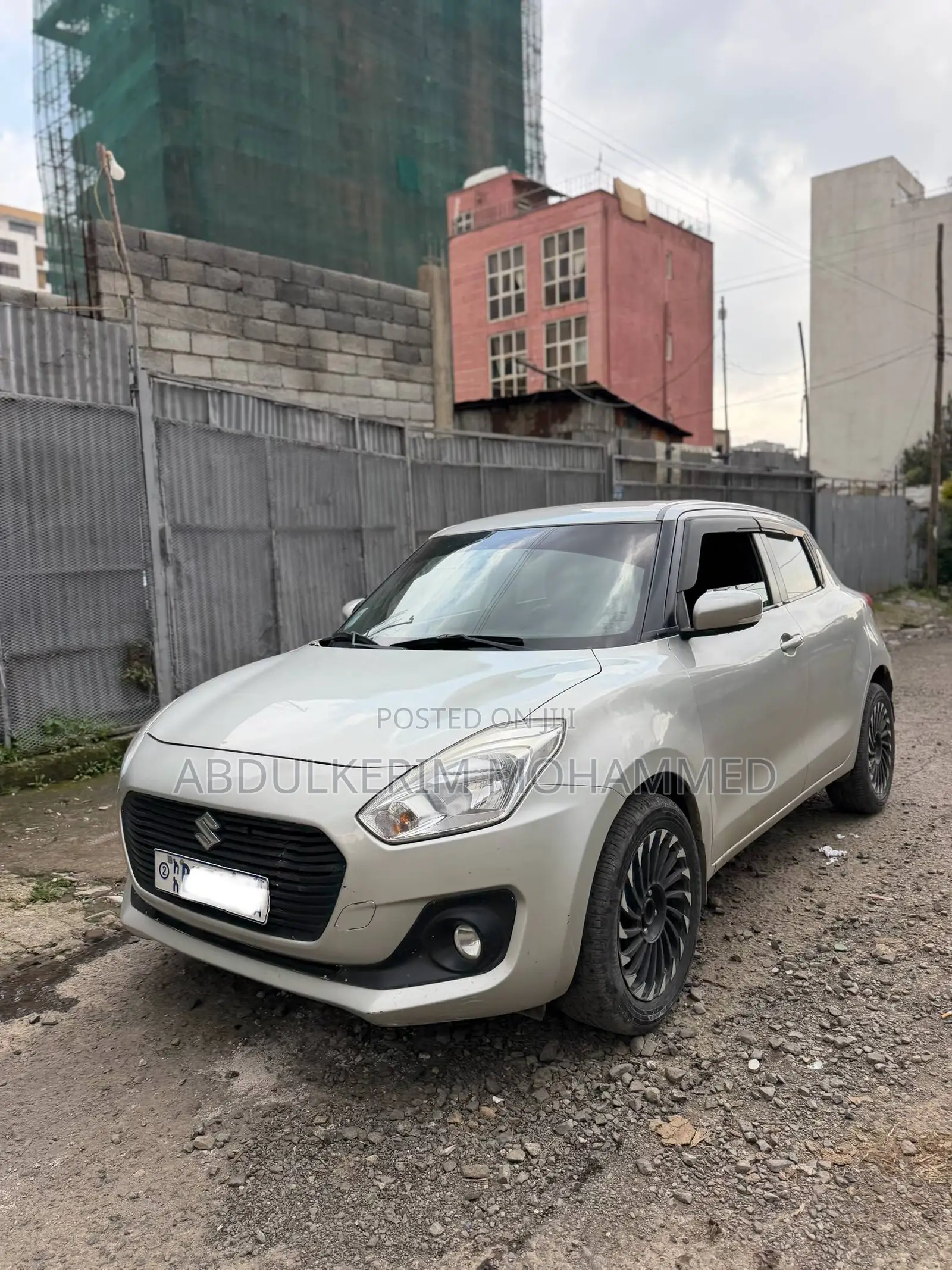 Suzuki Swift 2021 Silver