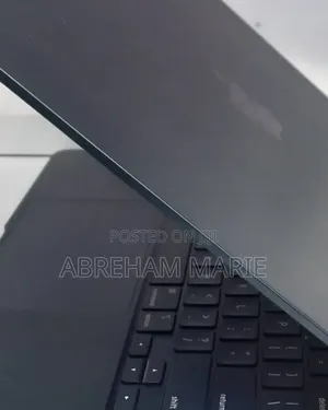 New Laptop Apple MacBook Air 2022 M2 8GB Intel Core M2 SSD 256GB