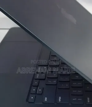 New Laptop Apple MacBook Air 2022 M2 8GB Intel Core M2 SSD 256GB