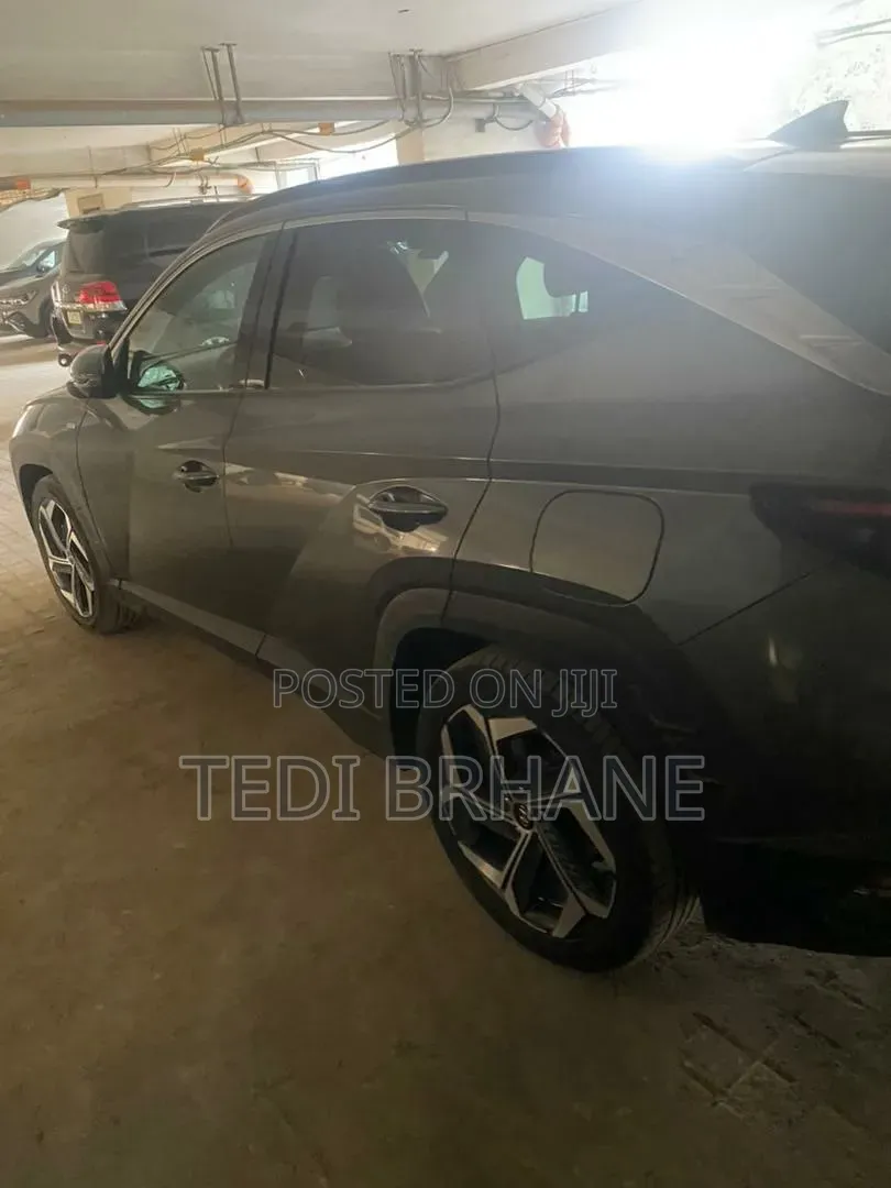 Hyundai Tucson 2022 Green
