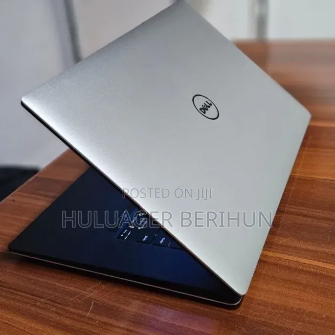 New Laptop Dell XPS 15 16GB Intel Core i7 SSD 512GB