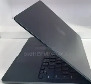 New Laptop Apple MacBook Air 2022 M2 8GB Apple M2 SSD 256GB