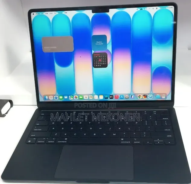New Laptop Apple MacBook Air 2022 M2 8GB Apple M2 SSD 256GB