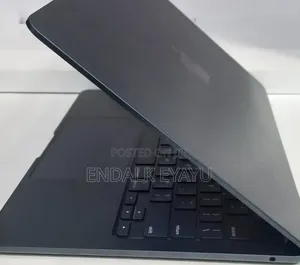 New Laptop Apple MacBook Air 2022 M2 8GB Apple M2 SSD 256GB