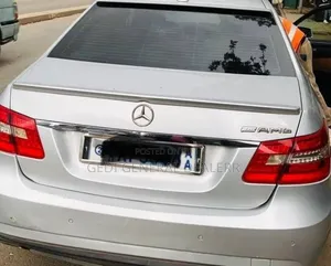 Mercedes-Benz E200 2013 Silver