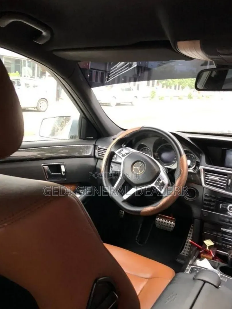 Mercedes-Benz E200 2013 Silver