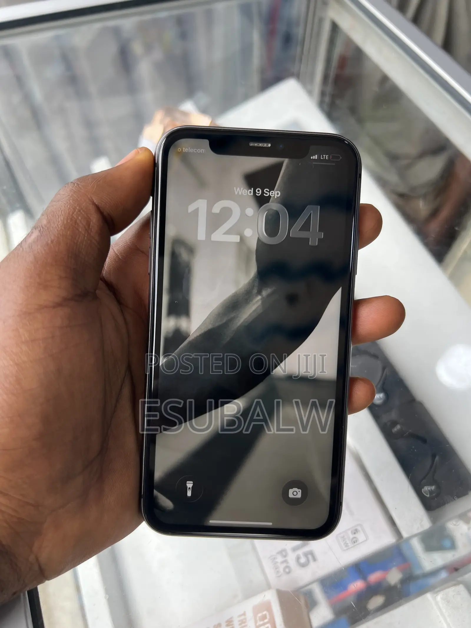 New Apple iPhone 11 64 GB Black