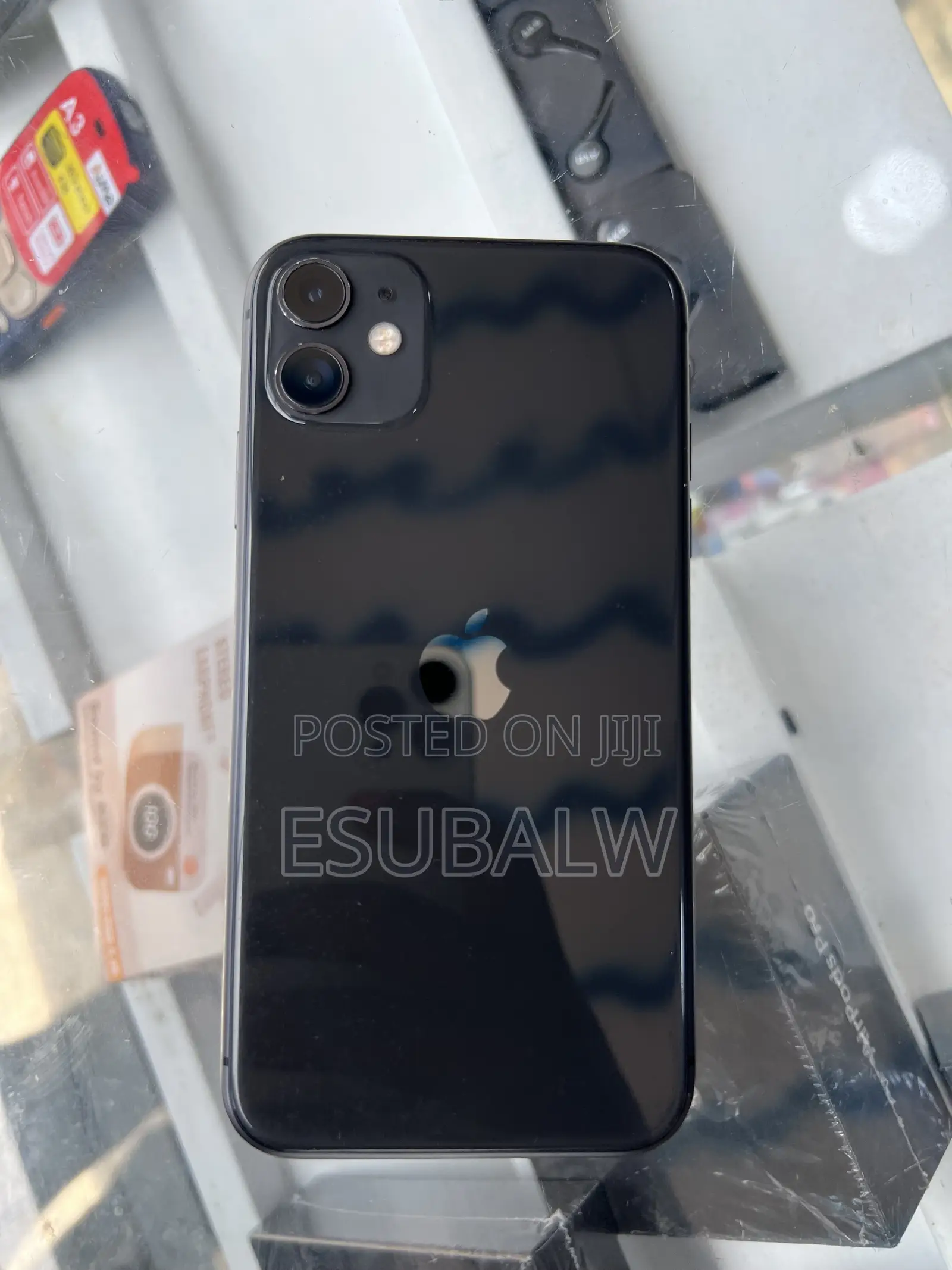 New Apple iPhone 11 64 GB Black