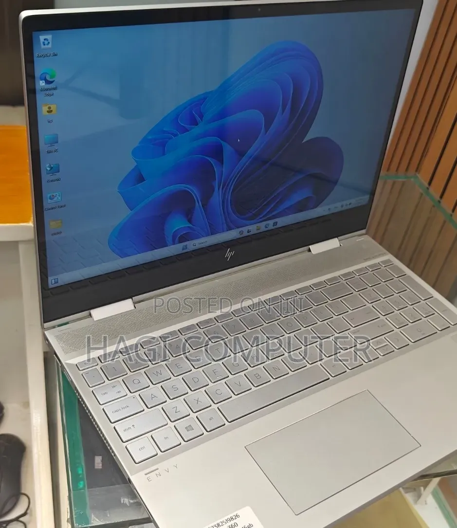 New Laptop HP Envy x360 16GB Intel Core i7 SSD 512GB