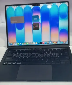 New Laptop Apple MacBook Air 2022 M2 8GB Apple M2 SSD 256GB
