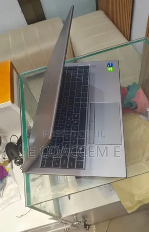 New Laptop HP 16GB Intel Core i7 SSD 512GB
