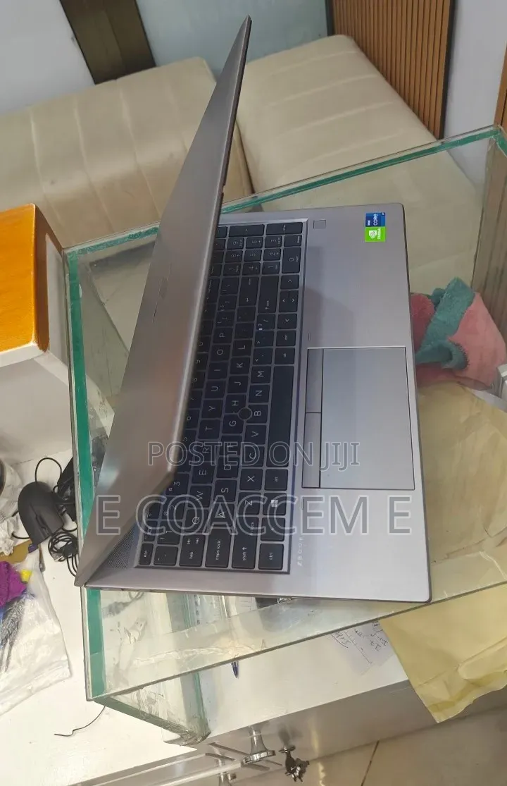 New Laptop HP 16GB Intel Core i7 SSD 512GB