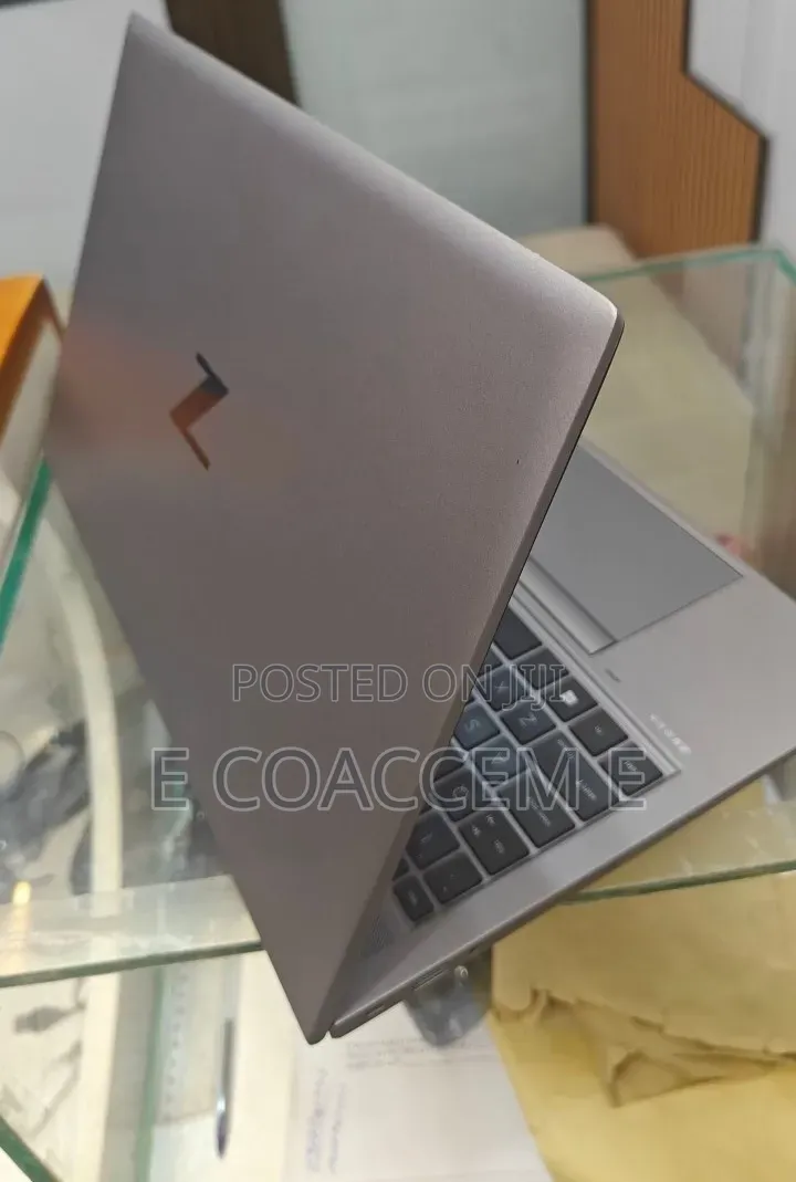 New Laptop HP 16GB Intel Core i7 SSD 512GB