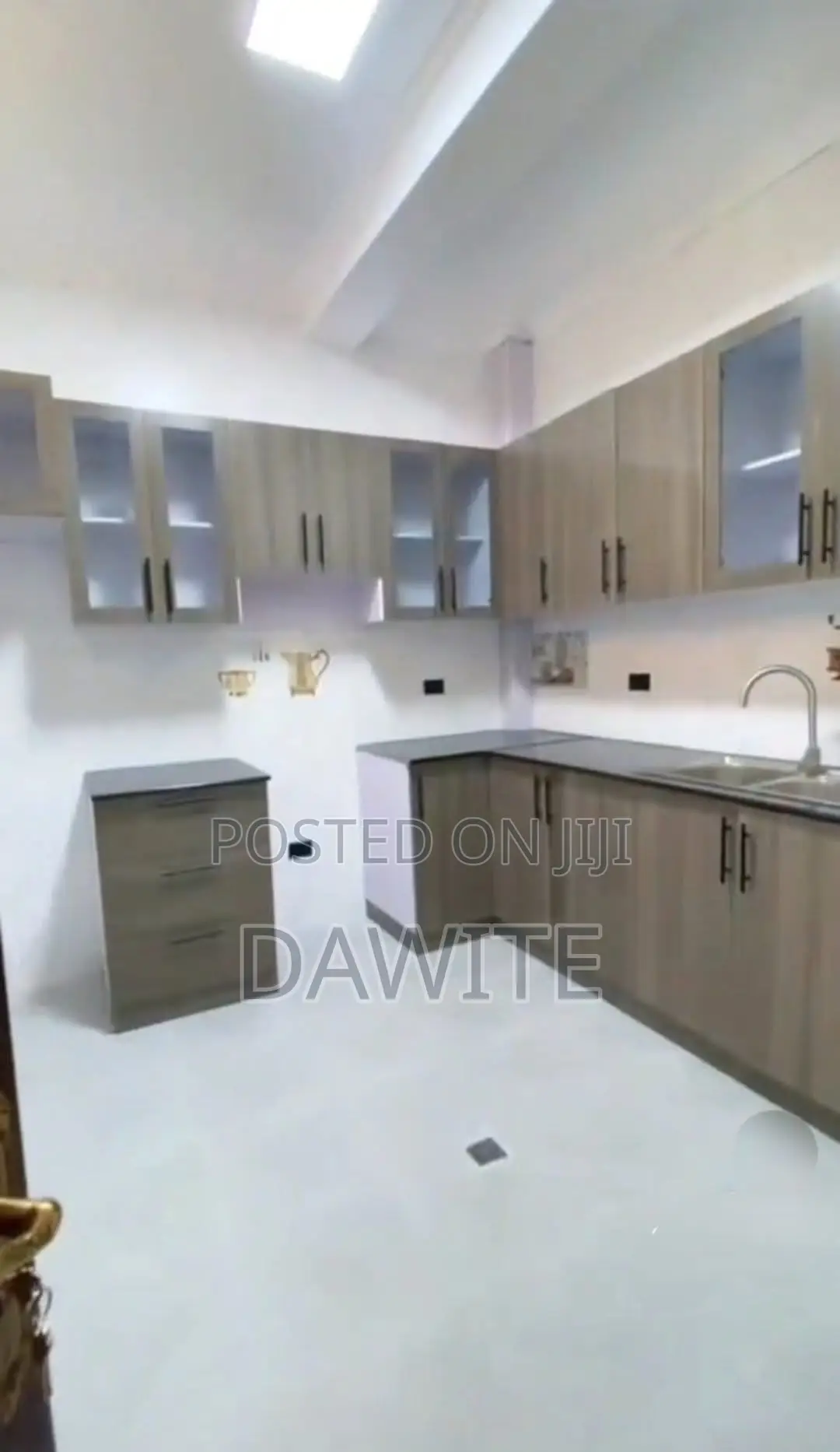 Furnished 3bdrm Apartment in Bole for sale