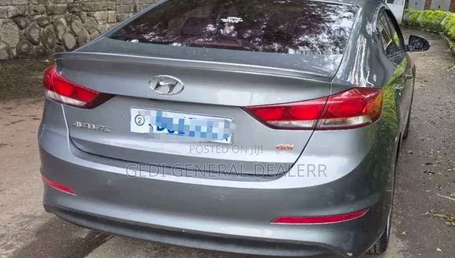 Hyundai Avante 2017 Gray