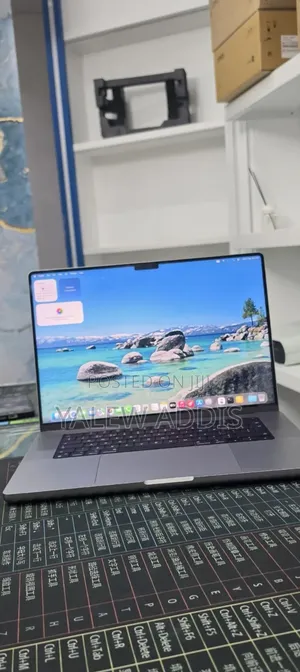 New Laptop Apple MacBook Pro 2021 M1 32GB Apple M1 SSD 512GB
