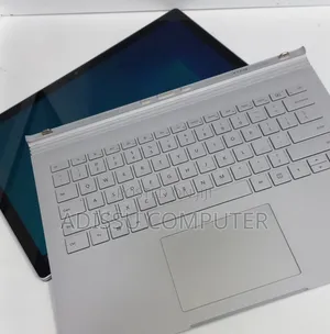 New Laptop Microsoft Surface Book 2 16GB Intel Core i7 SSD 512GB