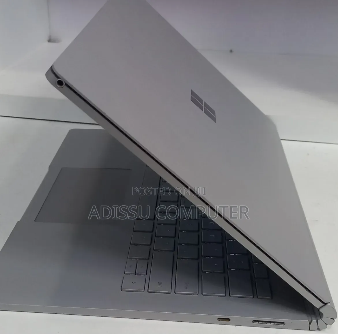 New Laptop Microsoft Surface Book 2 16GB Intel Core i7 SSD 512GB