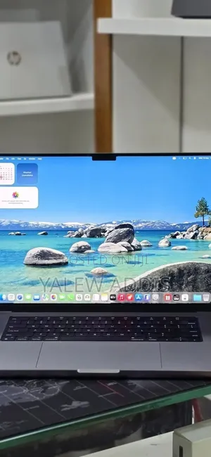 New Laptop Apple MacBook Pro 2023 M2 16GB Apple M2 SSD 512GB