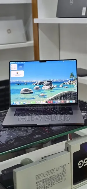 New Laptop Apple MacBook Pro 2023 M2 16GB Apple M2 SSD 512GB
