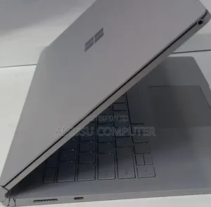New Laptop Microsoft Surface Book 2 16GB Intel Core i7 SSD 512GB