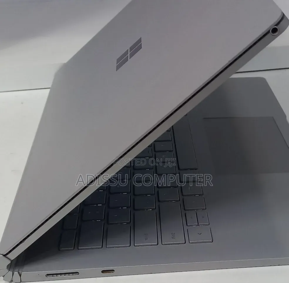 New Laptop Microsoft Surface Book 2 16GB Intel Core i7 SSD 512GB
