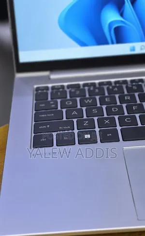 New Laptop HP EliteBook 840 G10 16GB Intel Core i7 SSD 512GB