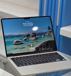 New Laptop Apple MacBook Air 2025 M4 16GB Apple M4 SSD 256GB
