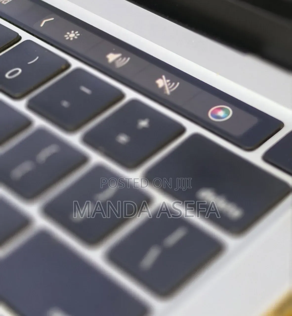 New Laptop Apple MacBook Pro 2020 32GB Intel Core i7 SSD 512GB