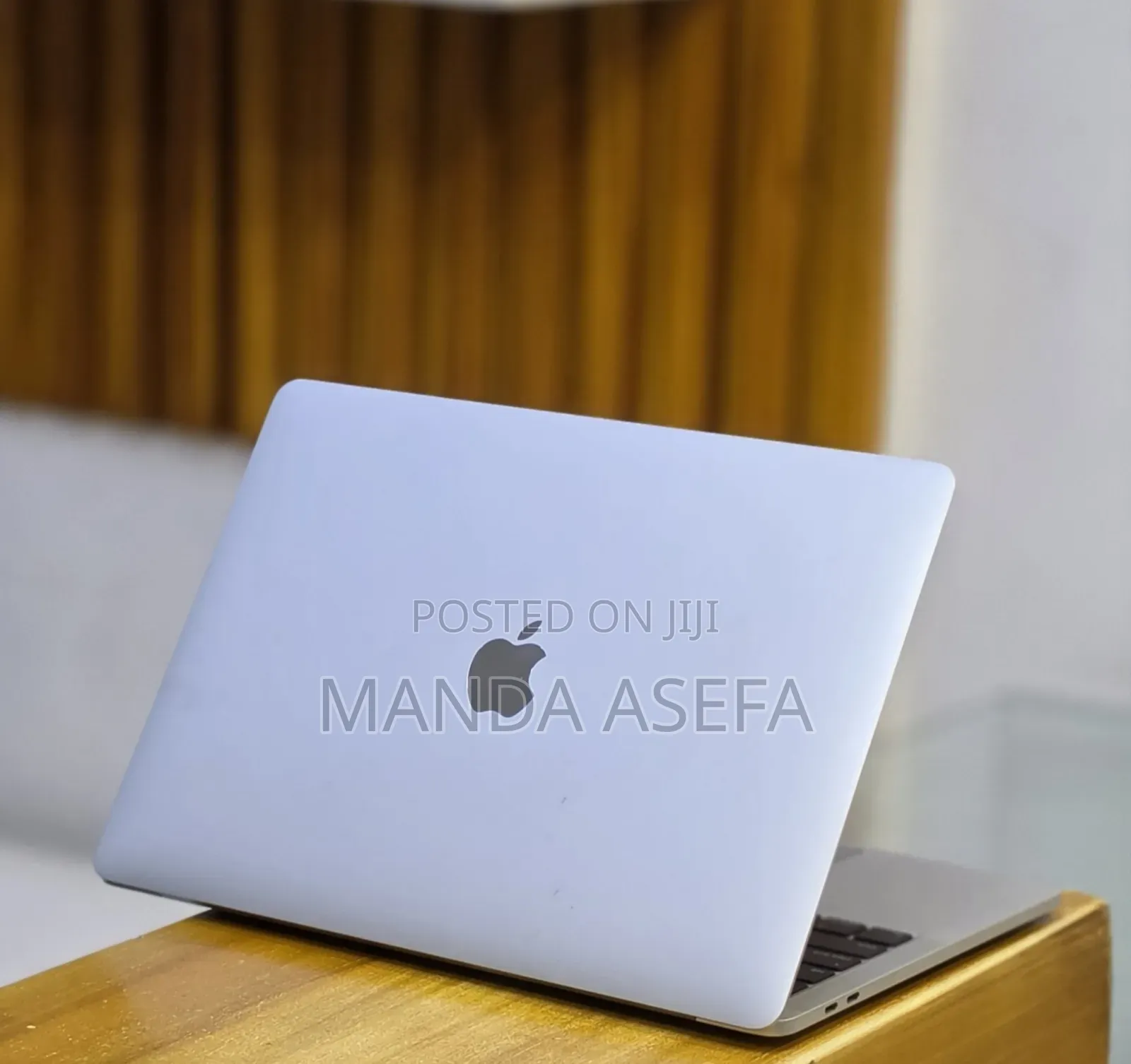 New Laptop Apple MacBook Pro 2020 32GB Intel Core i7 SSD 512GB