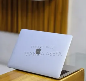 New Laptop Apple MacBook Pro 2020 32GB Intel Core i7 SSD 512GB