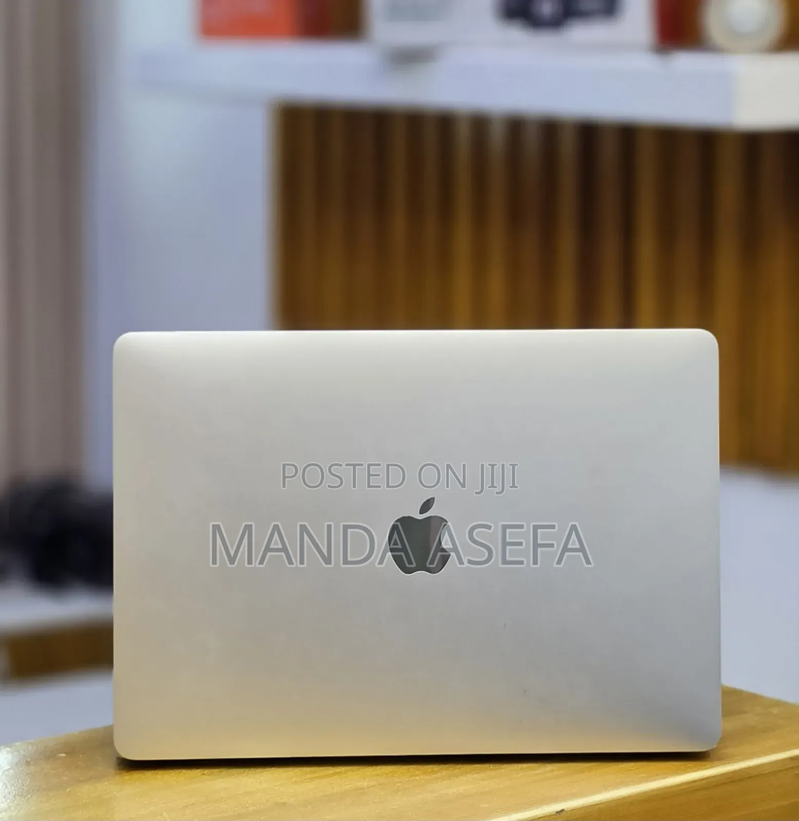 New Laptop Apple MacBook Pro 2020 32GB Intel Core i7 SSD 512GB