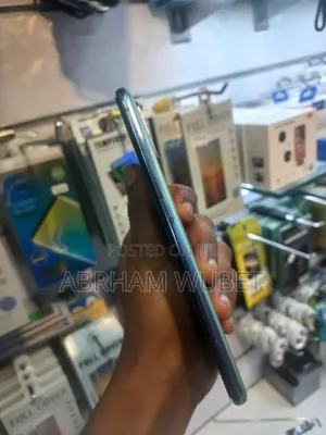 New Samsung Galaxy S20 128 GB