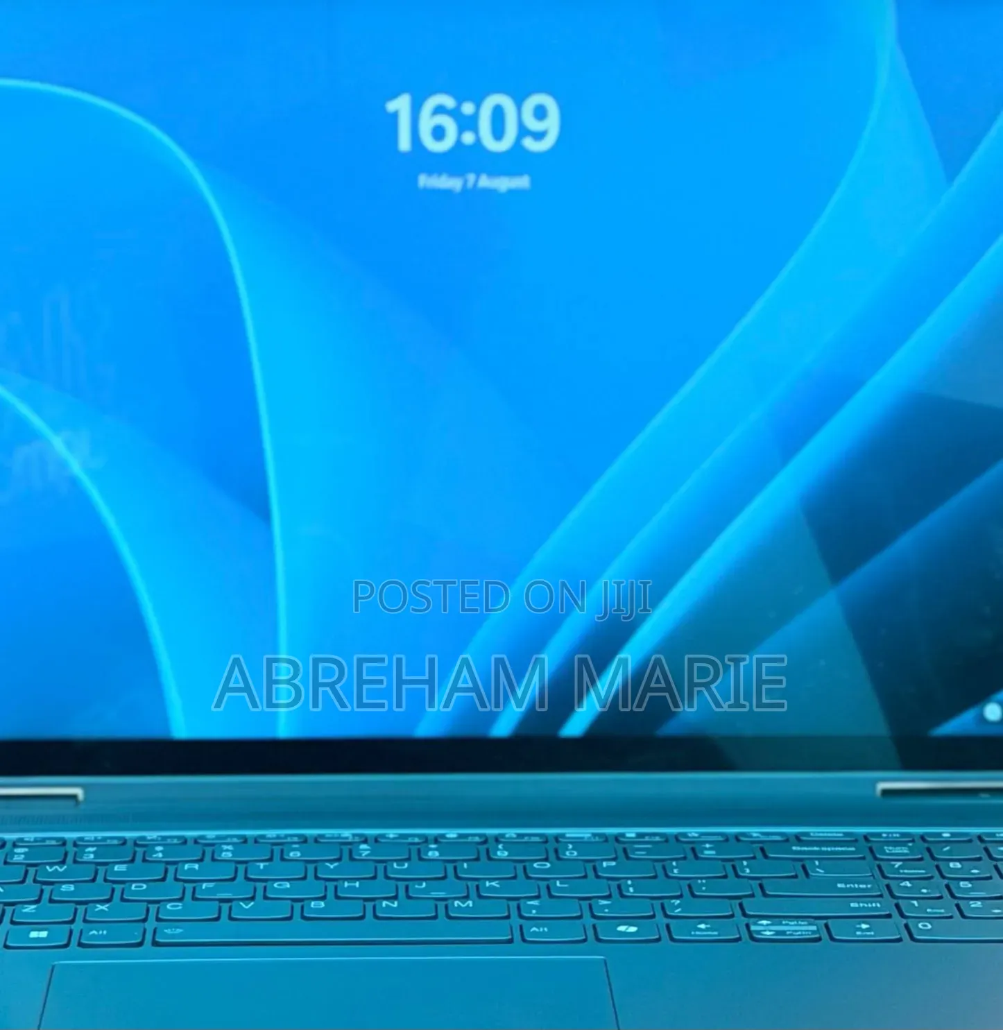 New Laptop Lenovo Yoga 7i 16GB Intel Core Ultra 7 SSD 512GB