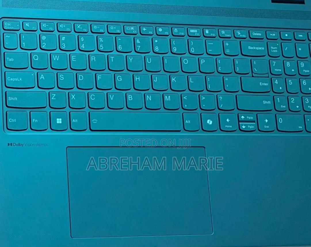 New Laptop Lenovo Yoga 7i 16GB Intel Core Ultra 7 SSD 512GB