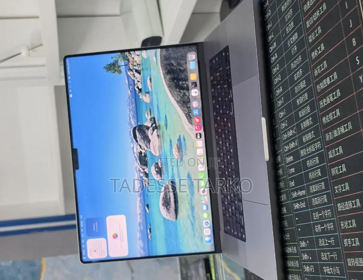 New Laptop Apple MacBook Pro 2021 M1 32GB Apple M1 Pro SSD 512GB