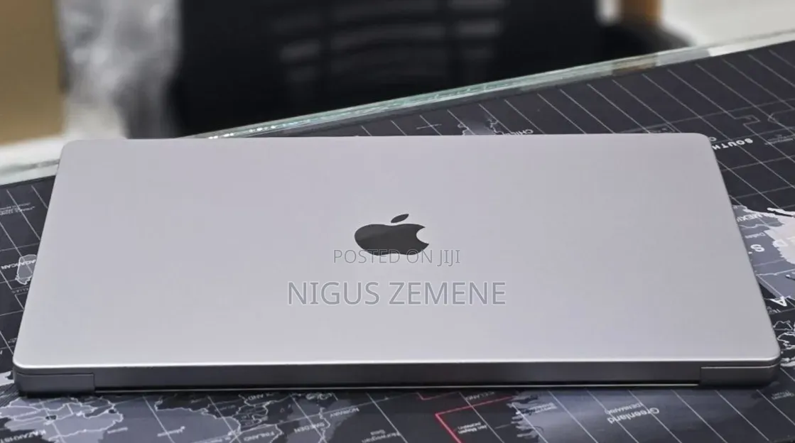 New Laptop Apple MacBook Pro 2023 M2 16GB Apple M2 Ultra SSD 512GB