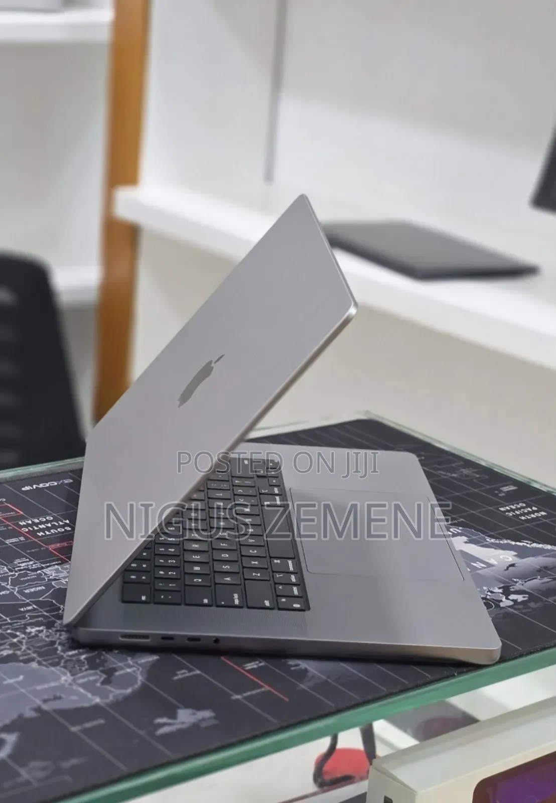 New Laptop Apple MacBook Pro 2023 M2 16GB Apple M2 Ultra SSD 512GB