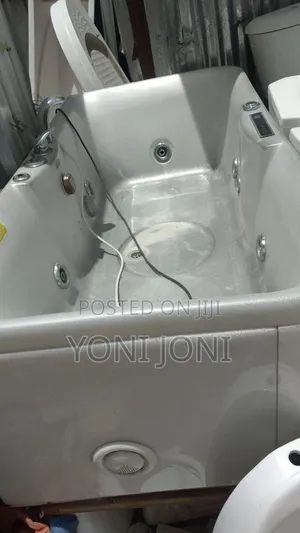 Jacuzzi Used