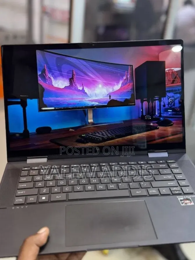 New Laptop HP Envy x360 8GB AMD Ryzen 5 SSD 256GB