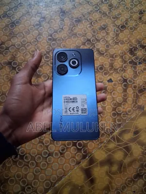 Infinix Smart 8 64 GB Black