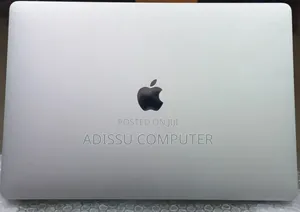 New Laptop Apple MacBook Pro 2018 16GB Intel Core i7 SSD 256GB