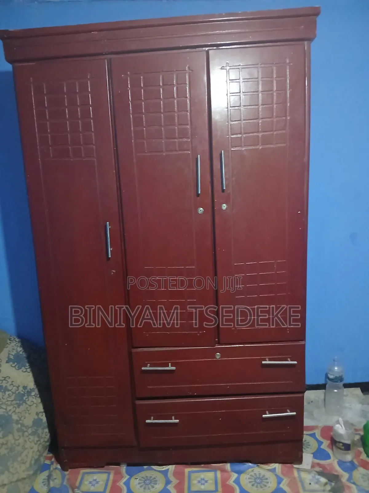 ቁምሳጥን Closets