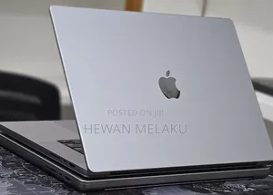 New Laptop Apple MacBook Pro 2020 M1 32GB Apple M1 Pro SSD 512GB